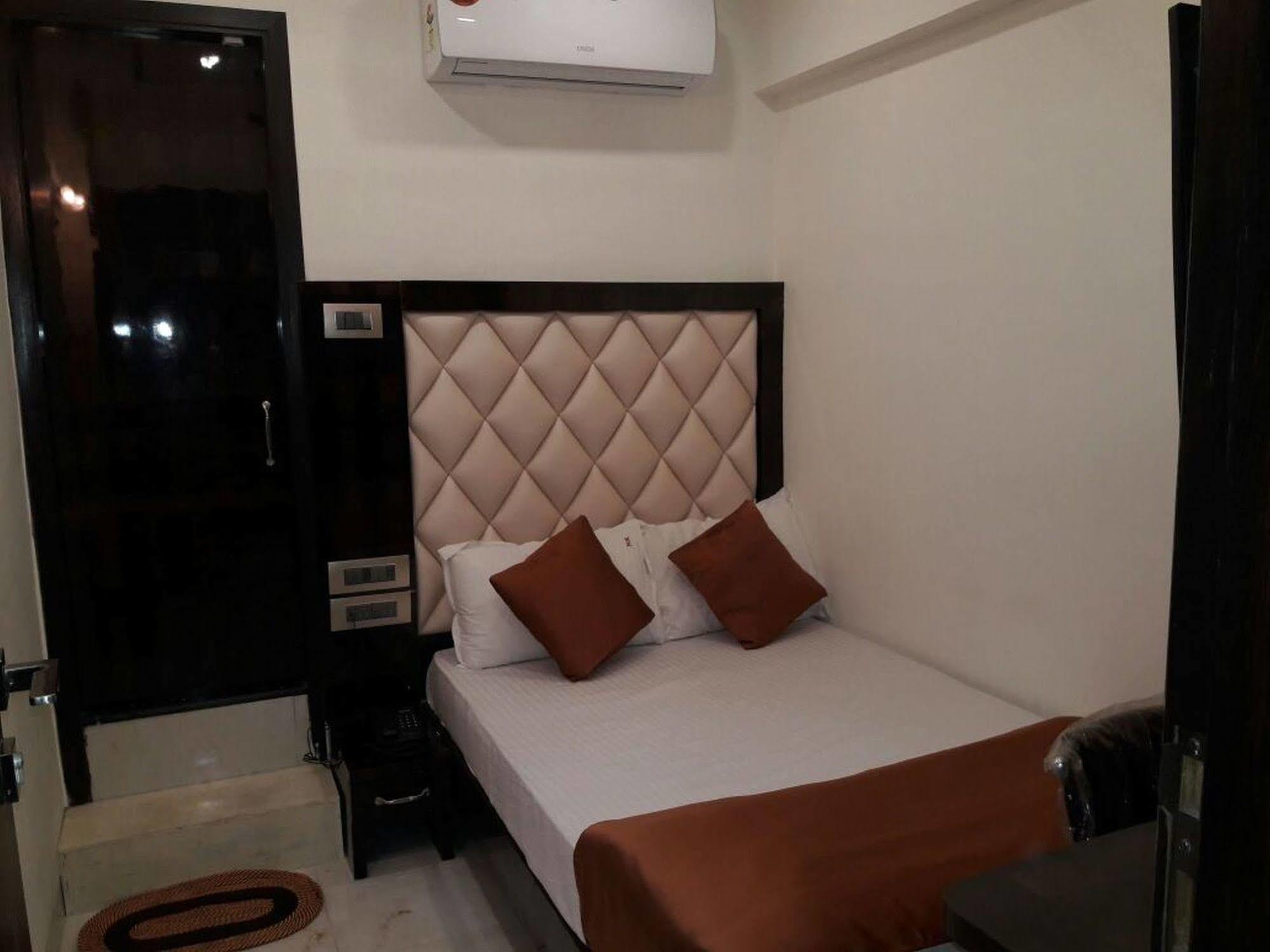 Hotel Karishma Bombay Extérieur photo