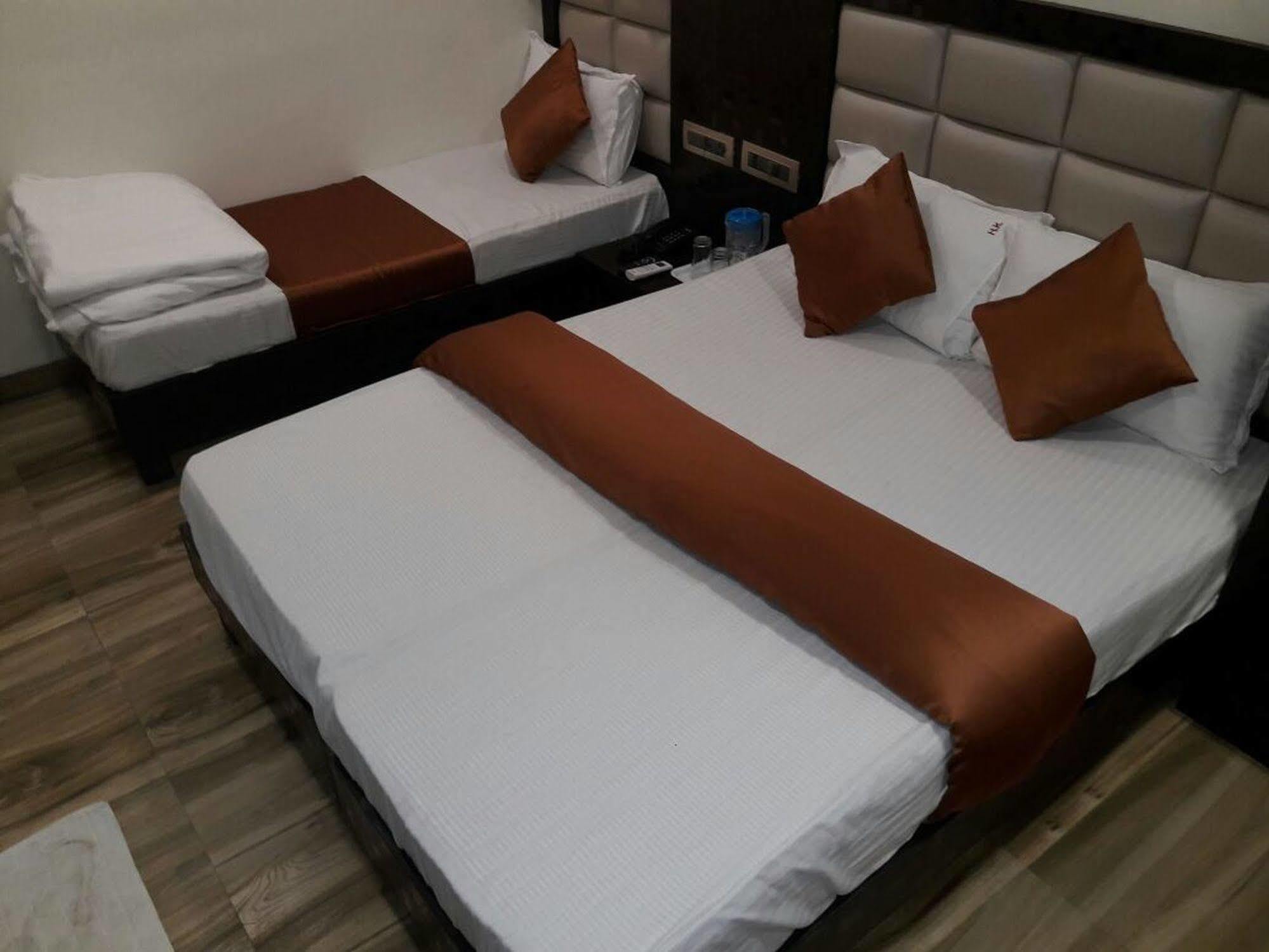 Hotel Karishma Bombay Extérieur photo